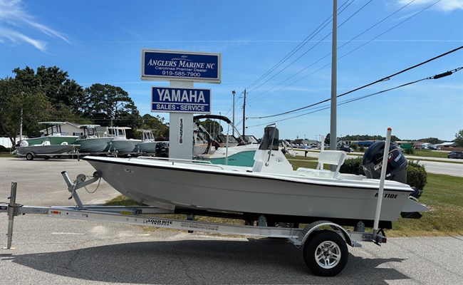 2027 Mi-Tide V1700 Gray